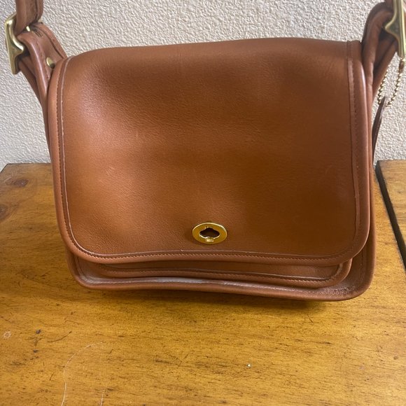 Coach American Classics Hand Bag - Picture 2 of 16